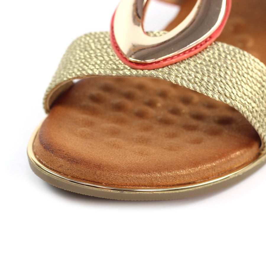 Lunar JLH434 CO Porto Coral Sandal